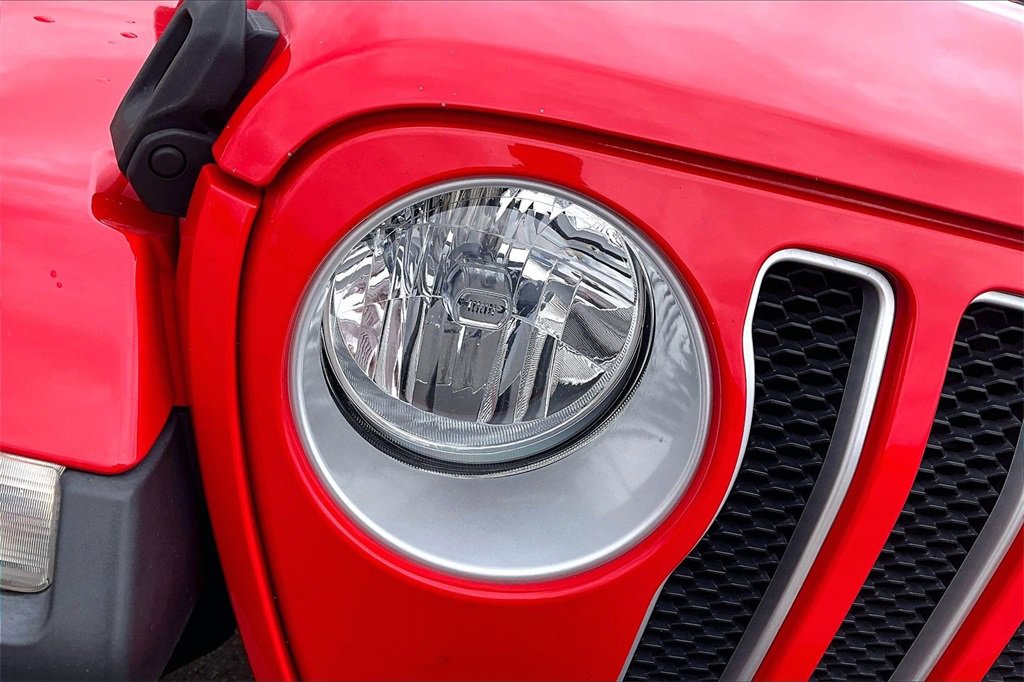 Used 2018 Jeep Wrangler Unlimited Sahara image 30