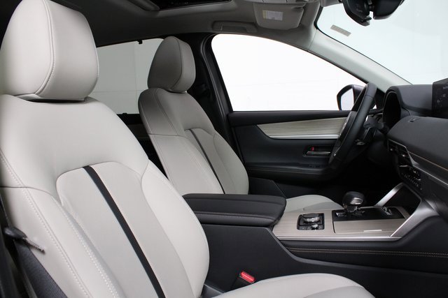 Used 2025 MAZDA CX-90 3.3 Turbo w/ Preferred Package image 12