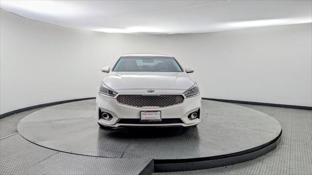 Used 2017 Kia Cadenza Premium w/ Luxury Package image 11