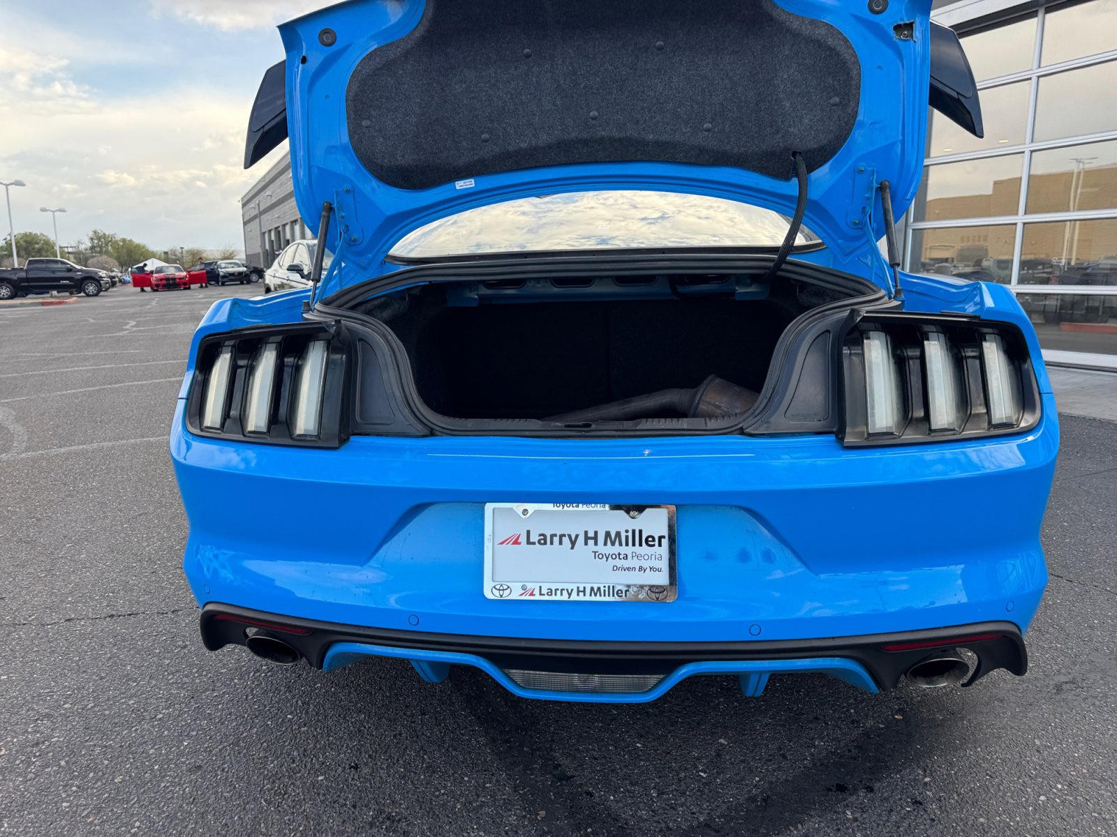 Used 2017 Ford Mustang GT Premium w/ Equipment Group 401A image 34