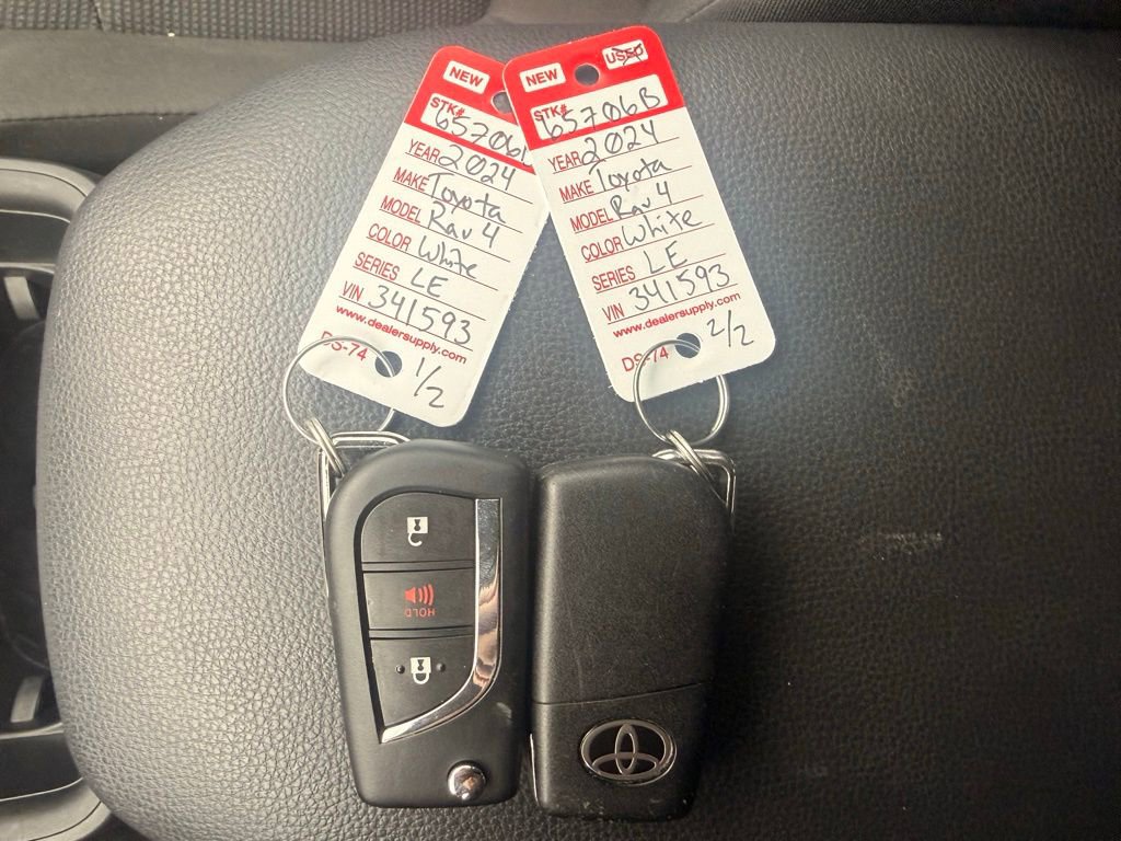 Used 2024 Toyota RAV4 LE image 14