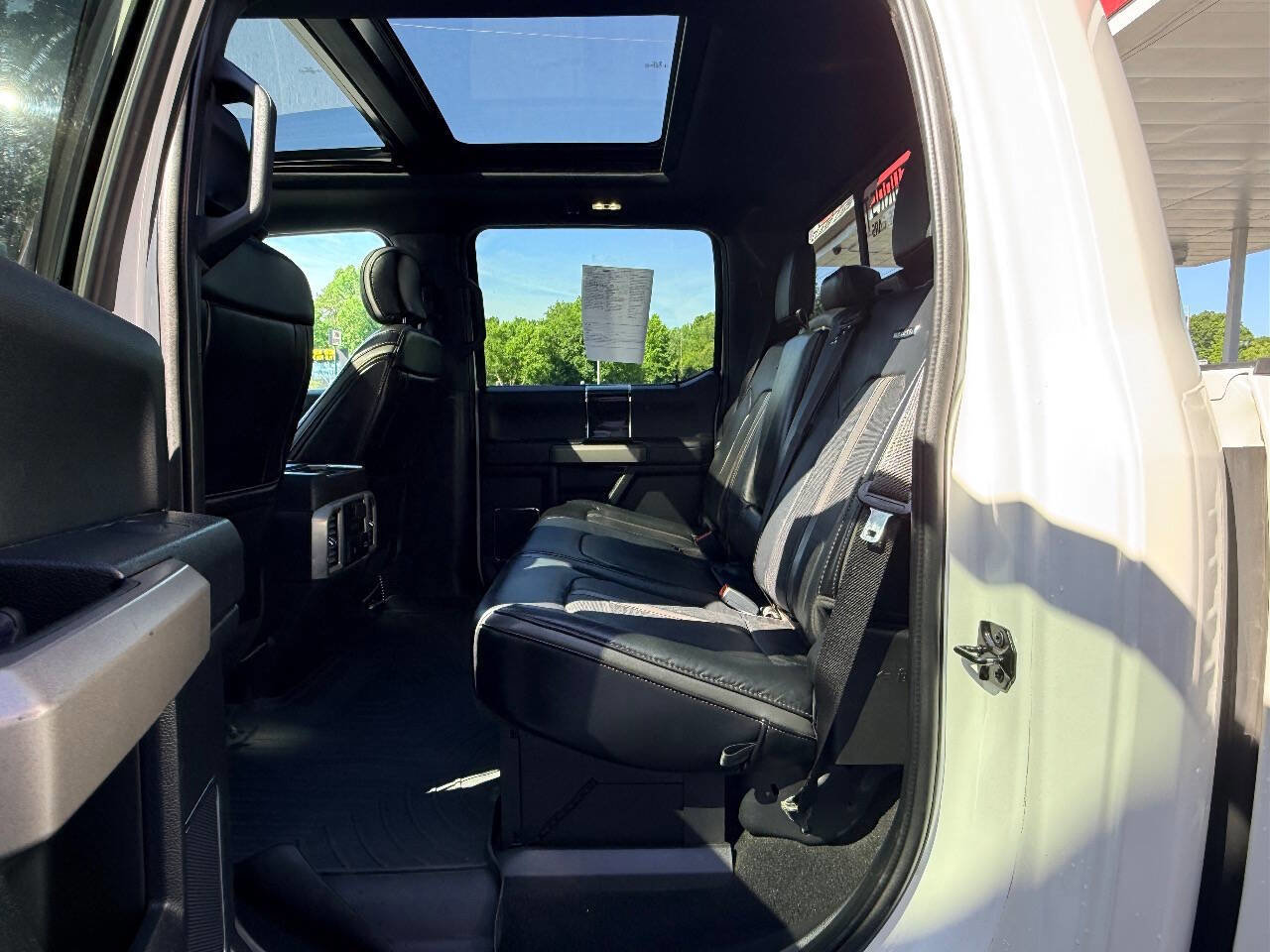 Used 2020 Ford F250 Platinum w/ FX4 Off-Road Package AWD/4WD image 35