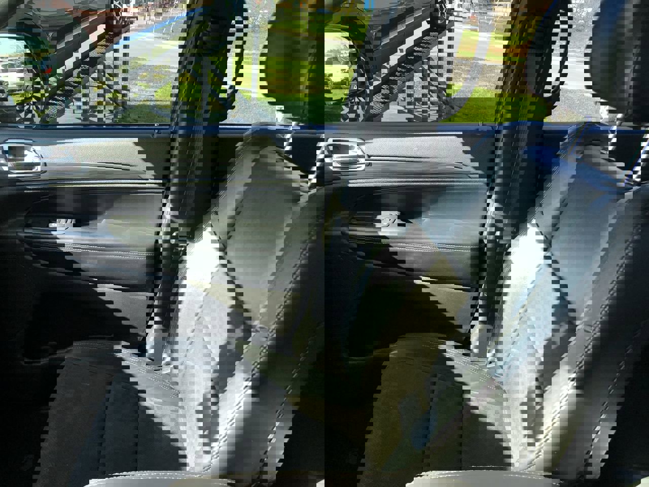 Used 2021 Jeep Grand Cherokee Laredo X image 24