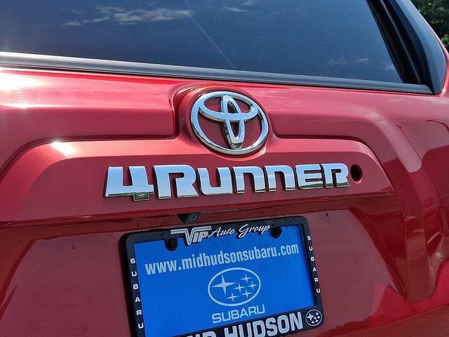 Used 2020 Toyota 4Runner SR5 AWD/4WD image 31