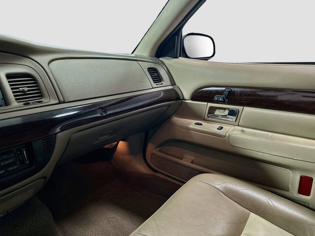 Used 2005 Mercury Grand Marquis LS RWD image 18