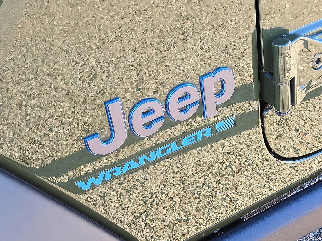 Used 2023 Jeep Wrangler Unlimited Rubicon 4xe image 13