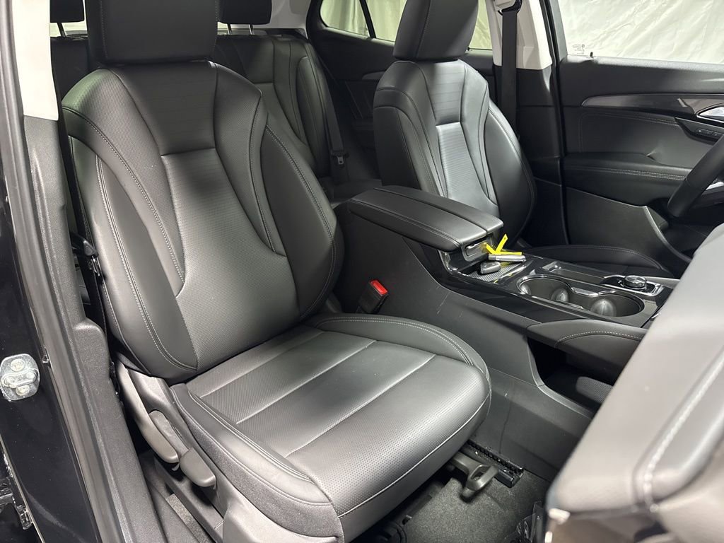 Used 2025 Buick Envision Preferred image 10