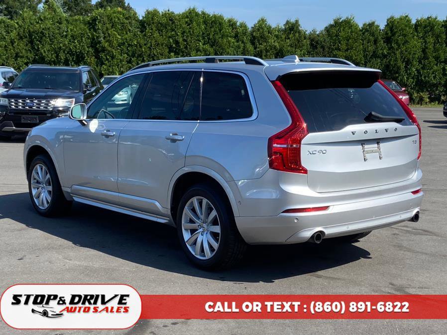 Used 2018 Volvo XC90 T5 Momentum w/ Convenience Package image 3