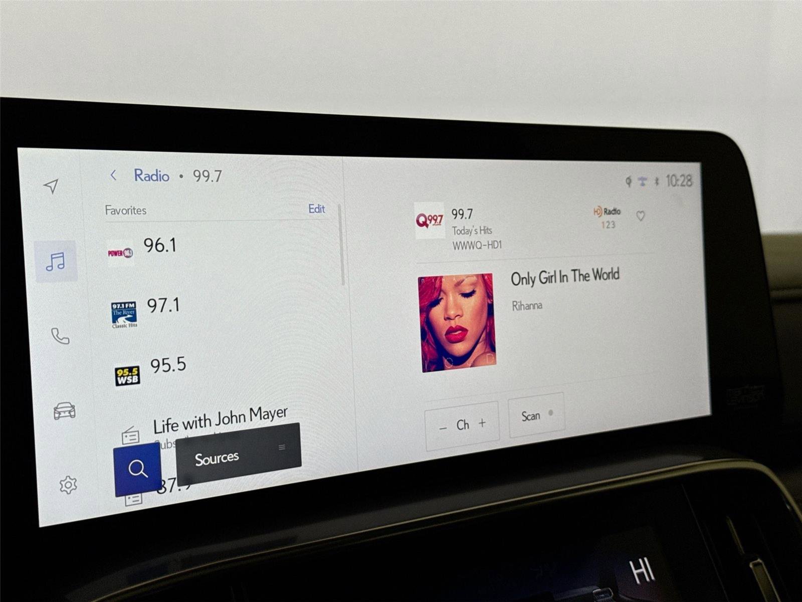 Used 2024 Lexus LX 600 F Sport image 25