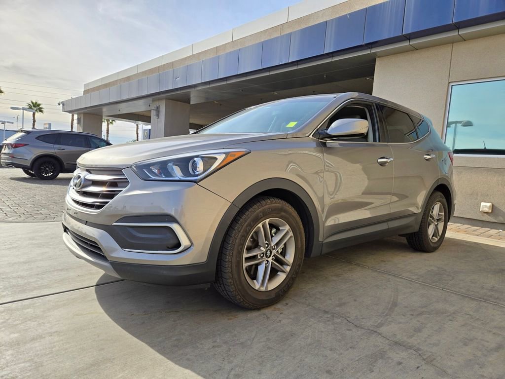 Used 2018 Hyundai Santa Fe Sport image 2