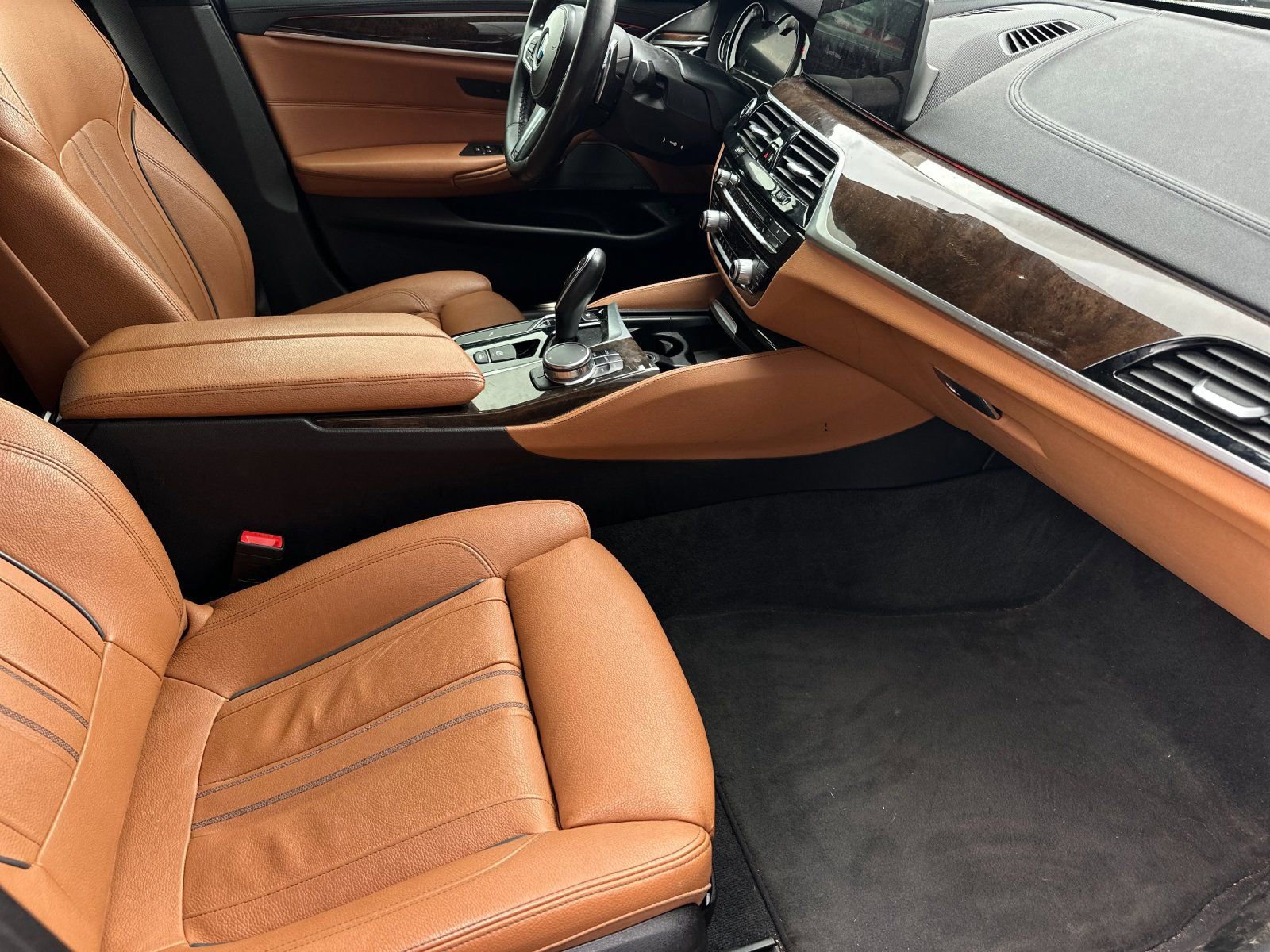 Used 2018 BMW 540i image 14