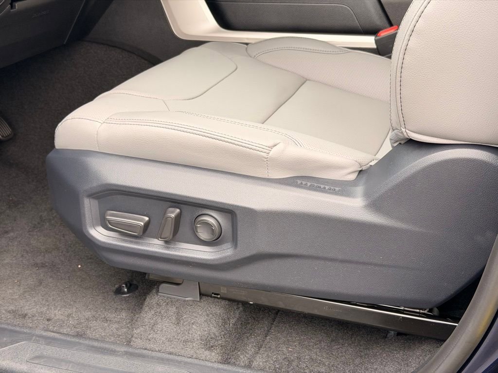 New 2026 Toyota Tundra SR5 AWD/4WD image 17