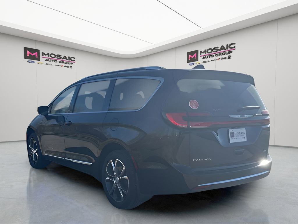 New 2026 Chrysler Pacifica Pinnacle image 5