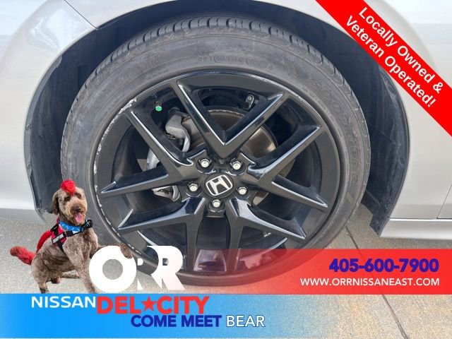 Used 2025 Honda Civic Sport image 9