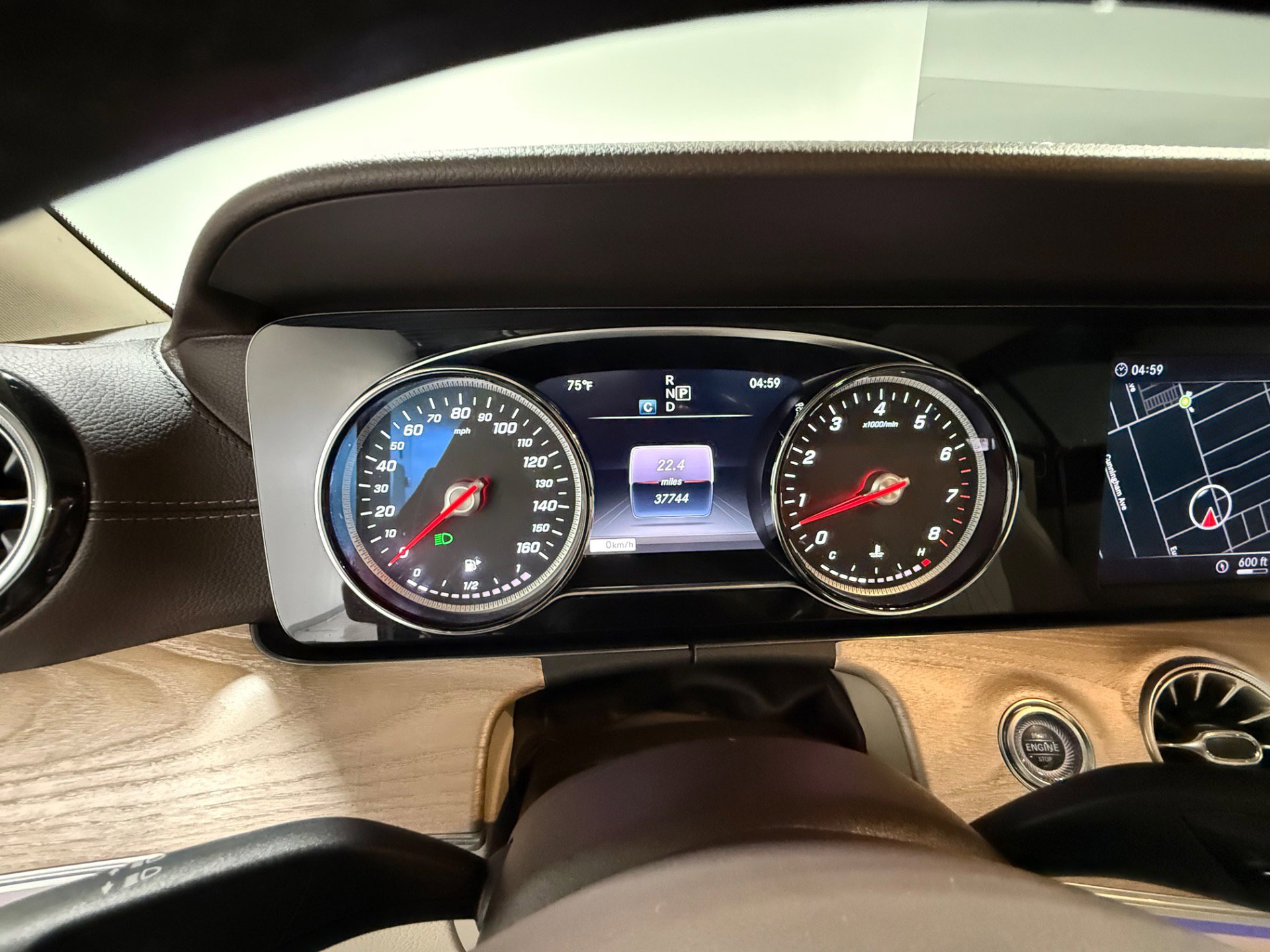 Used 2018 Mercedes-Benz E 400 4MATIC Coupe image 37