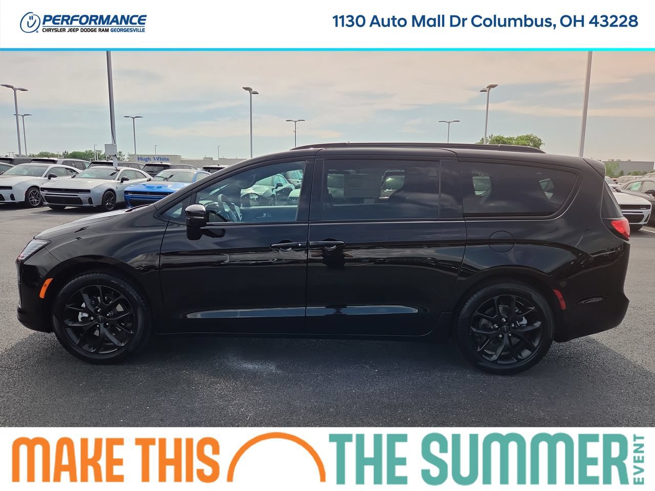 New 2027 Chrysler Pacifica Limited FWD image 4
