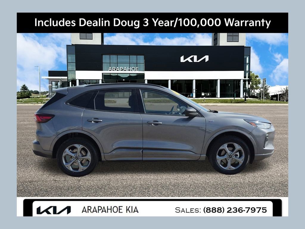 Used 2024 Ford Escape ST-Line image 1