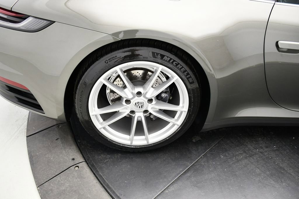 Certified 2024 Porsche 911 Carrera RWD image 17