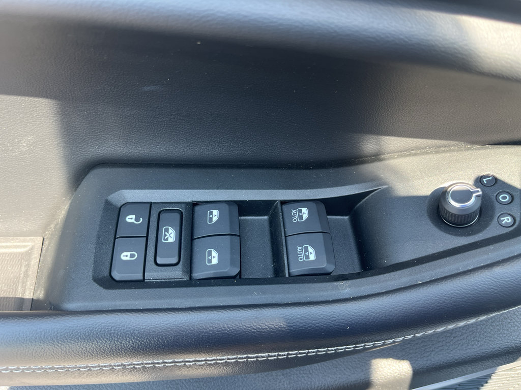 Used 2021 Jeep Grand Cherokee L Limited AWD/4WD image 14