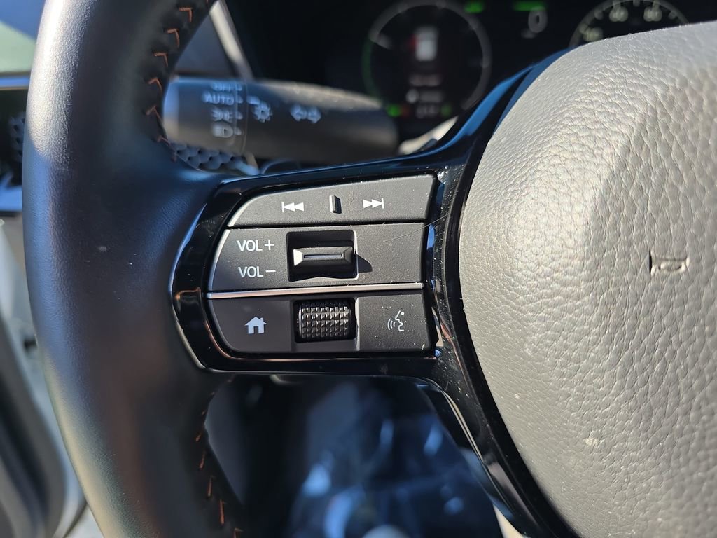 Used 2025 Honda CR-V Sport Touring image 21