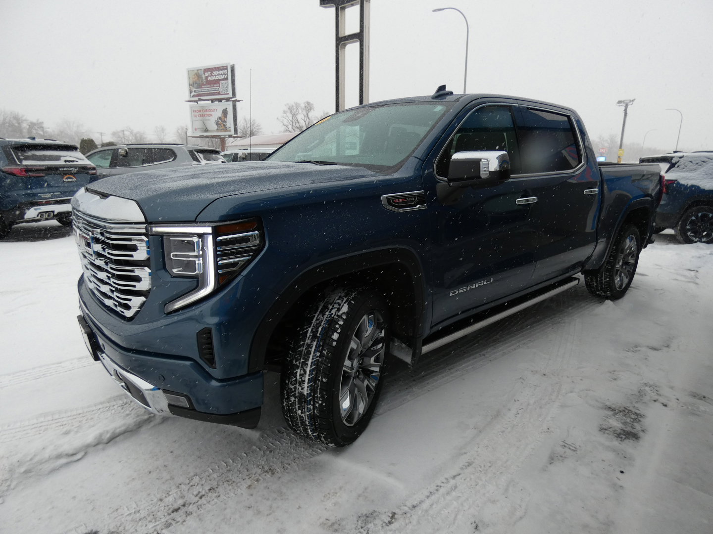 Used 2024 GMC Sierra 1500 Denali w/ Denali Reserve Package image 6