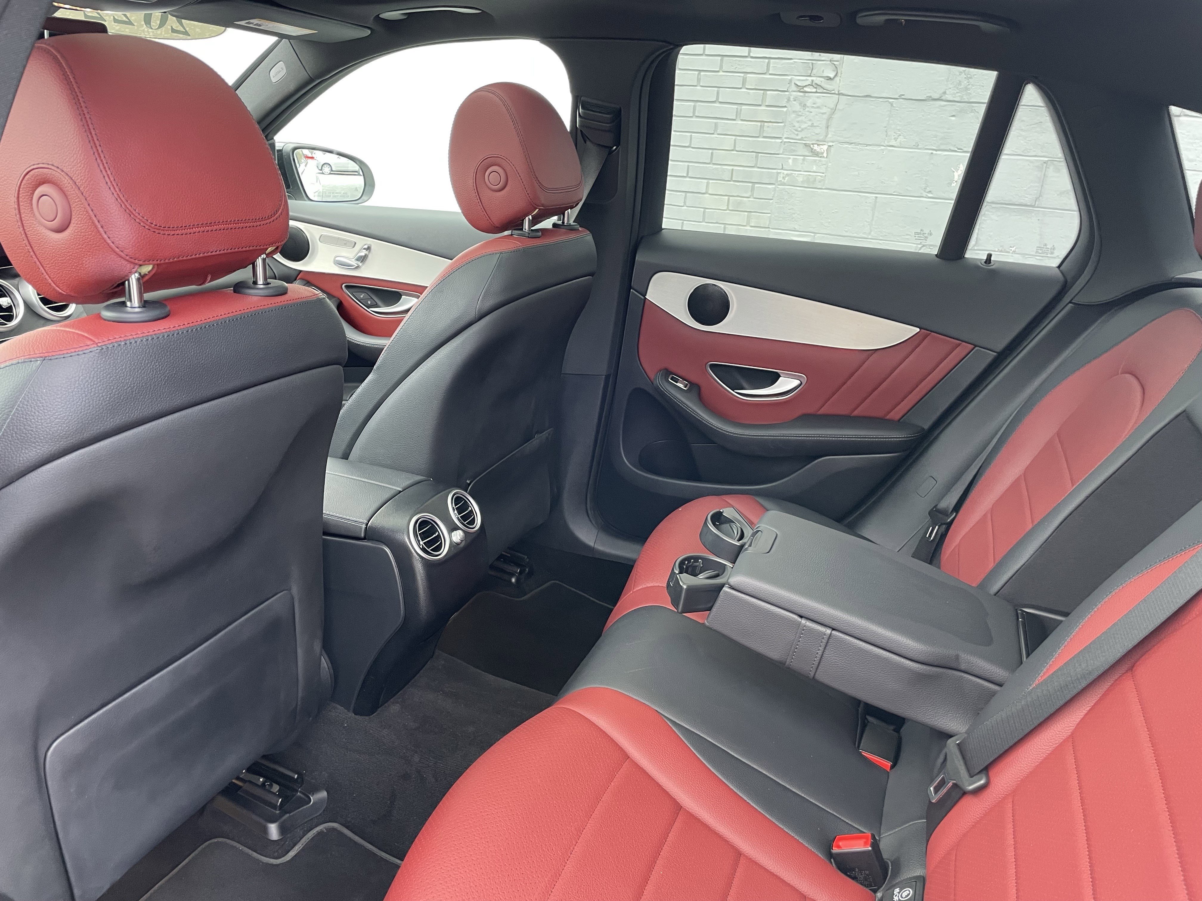 Used 2022 Mercedes-Benz GLC 300 4MATIC image 29