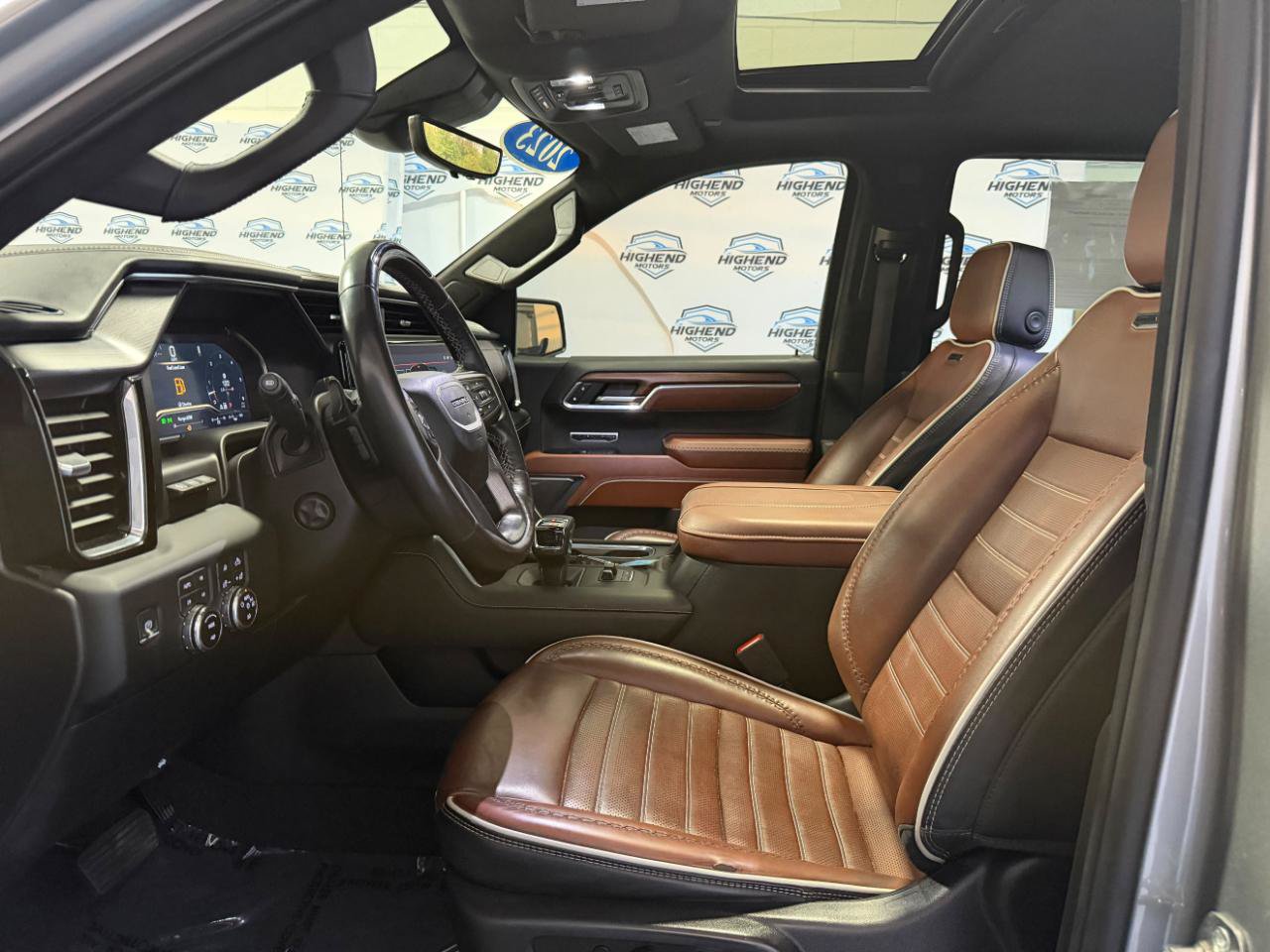 Used 2023 GMC Sierra 1500 Denali Ultimate AWD/4WD image 16