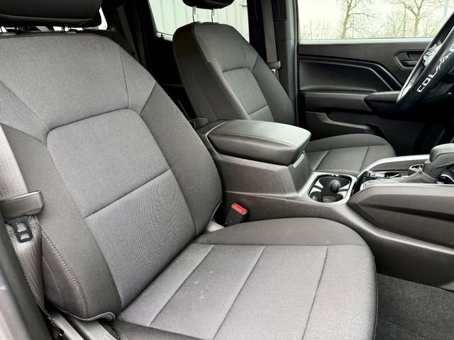 Used 2024 Chevrolet Colorado Trail Boss w/ Technology Package image 9