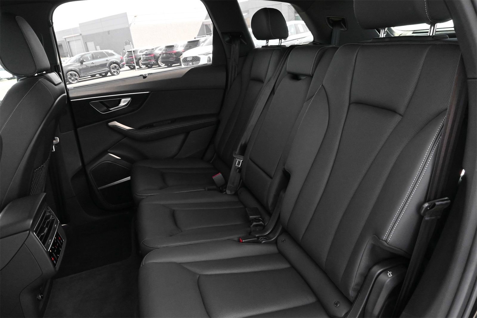 Certified 2025 Audi Q7 3.0T Premium Plus w/ Premium Plus Package image 17