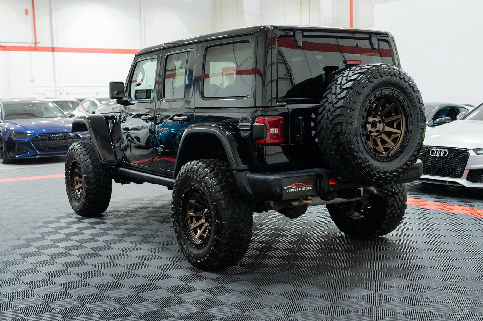 Used 2022 Jeep Wrangler Unlimited Rubicon w/ Trailer Tow Package AWD/4WD image 4