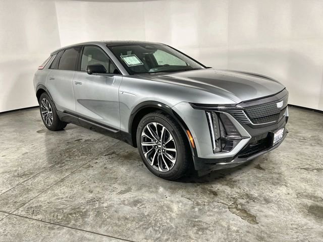 Used 2026 Cadillac Lyriq Sport image 2