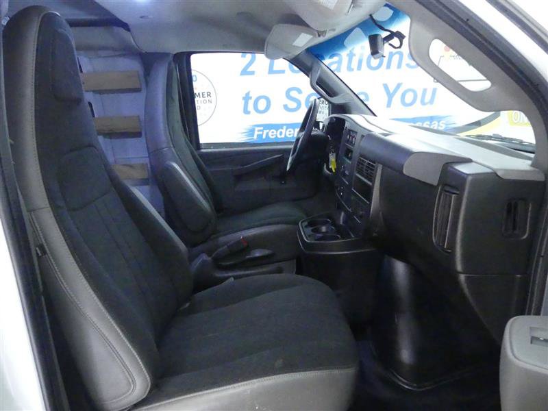 Used 2021 GMC Savana 2500 w/ Driver Convenience Package RWD image 9