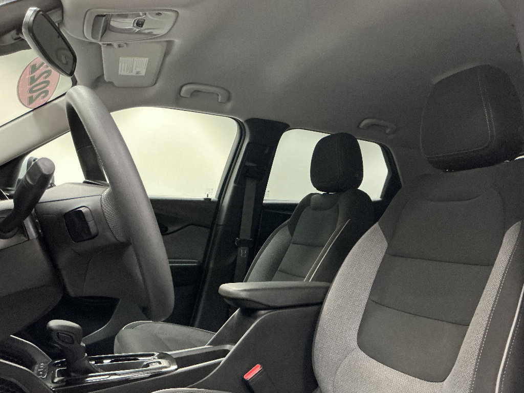 Used 2022 Chevrolet TrailBlazer LT w/ Convenience Package FWD image 9