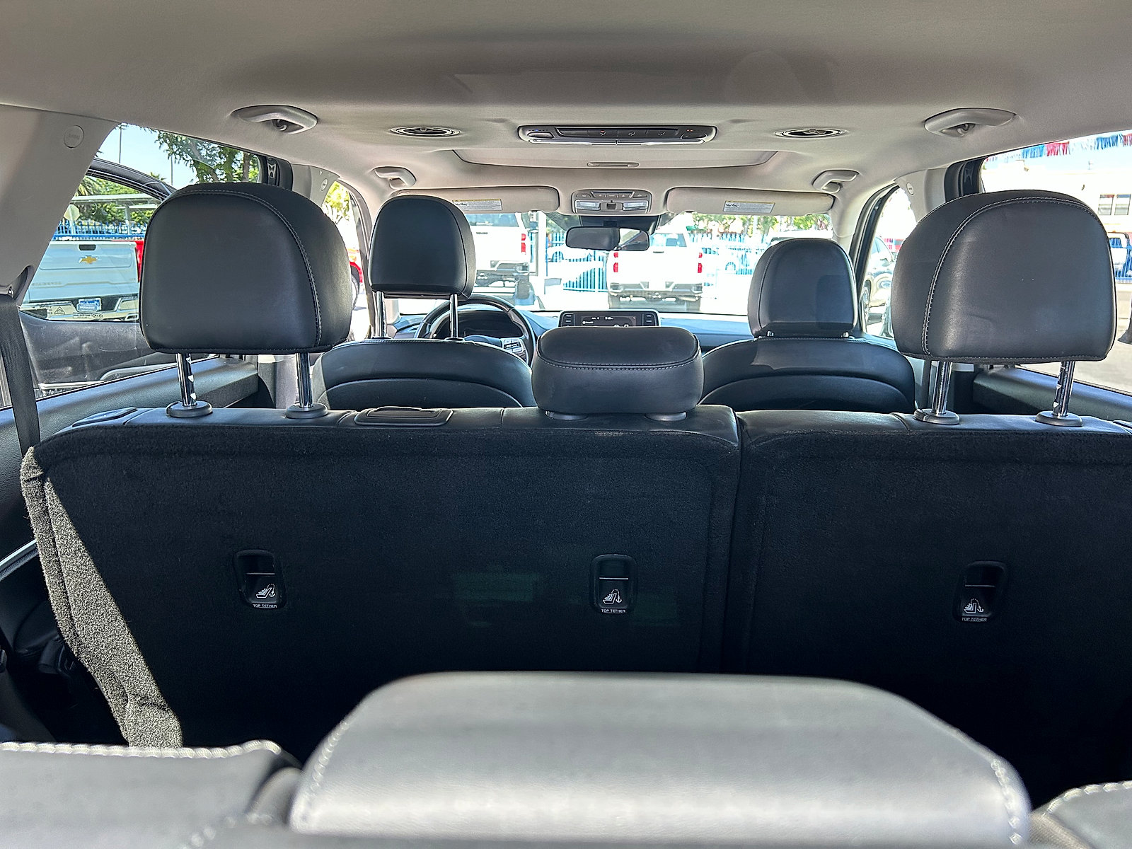 Used 2020 Kia Telluride S w/ S 8 Passenger Seating Package FWD image 29