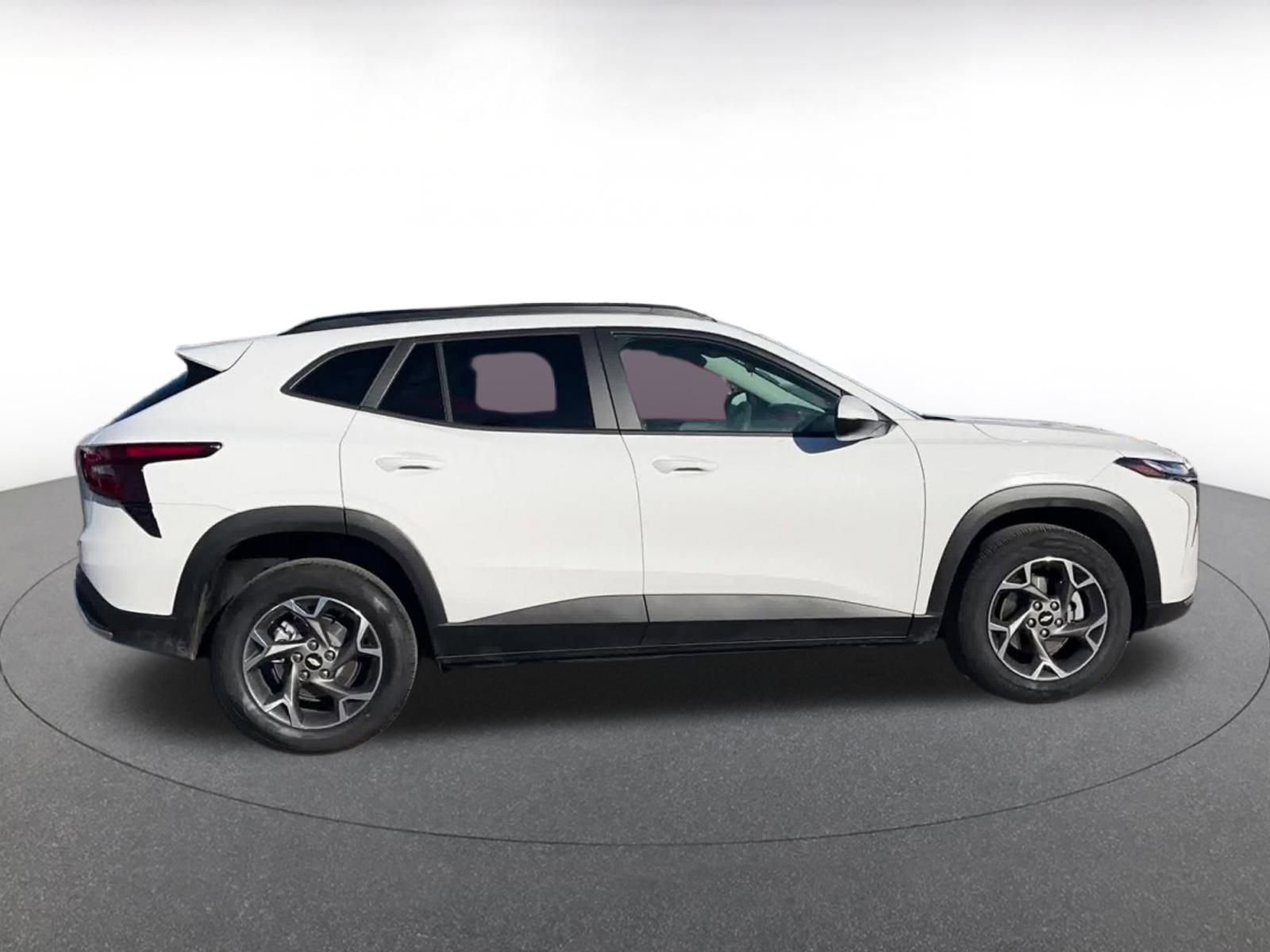 Used 2025 Chevrolet Trax LT image 15