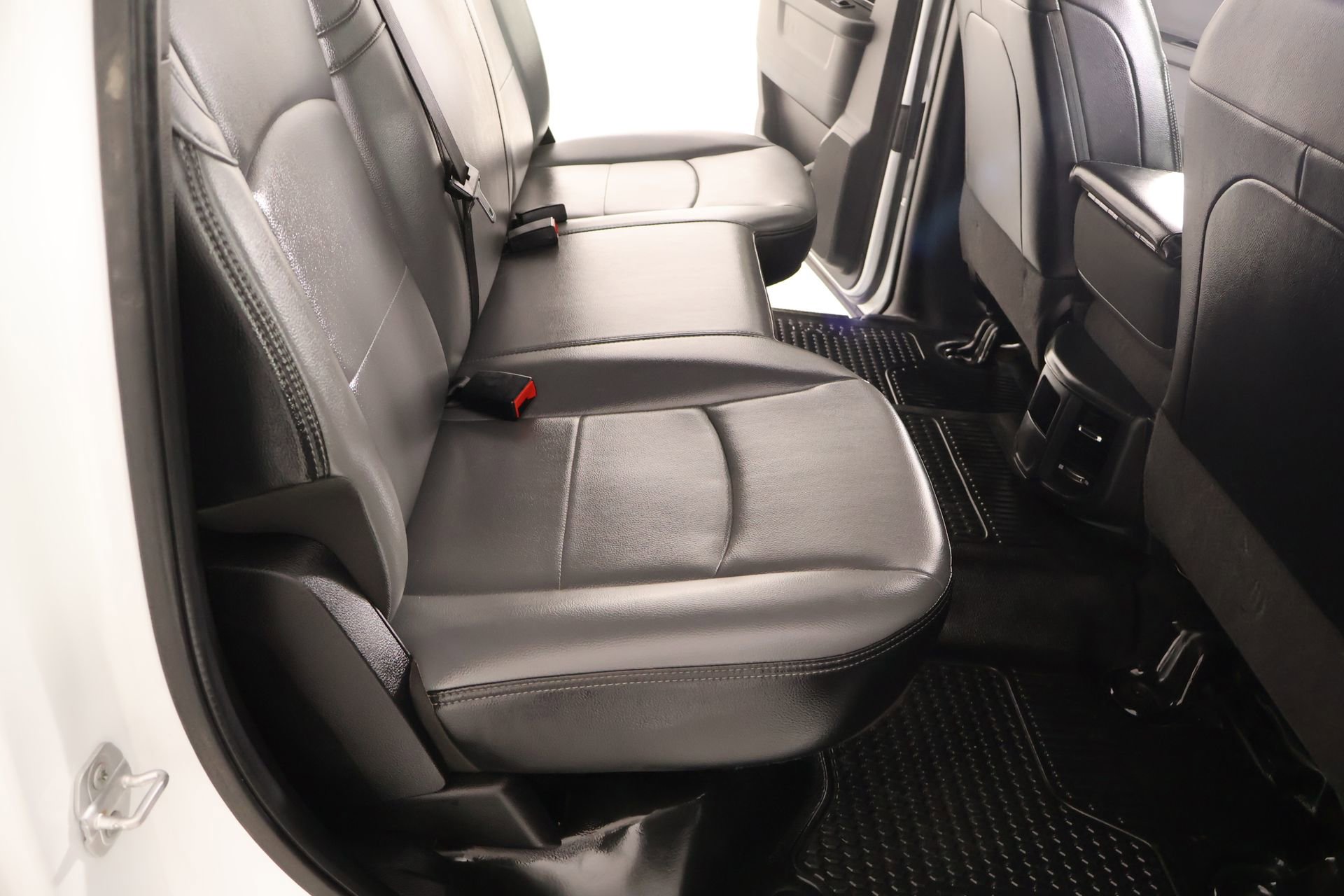 Used 2023 RAM 2500 Tradesman w/ Chrome Appearance Group AWD/4WD image 13