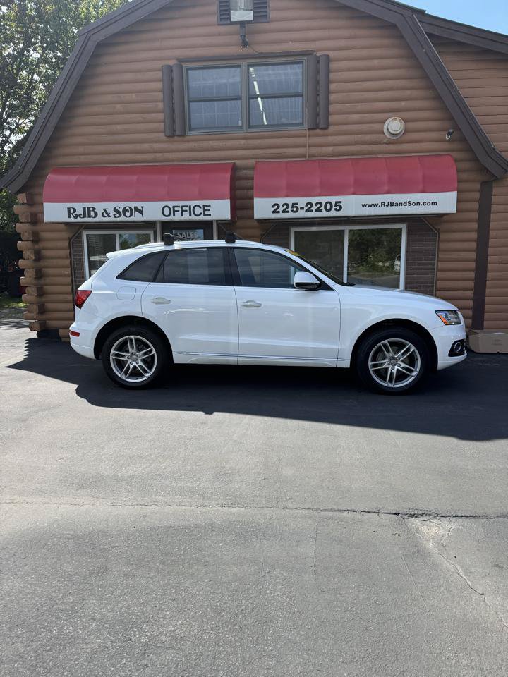 Used 2017 Audi Q5 2.0T Premium AWD/4WD image 2