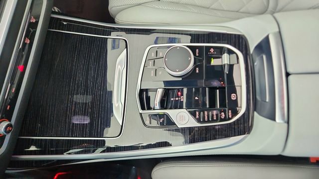 Used 2026 BMW X7 xDrive40i image 60