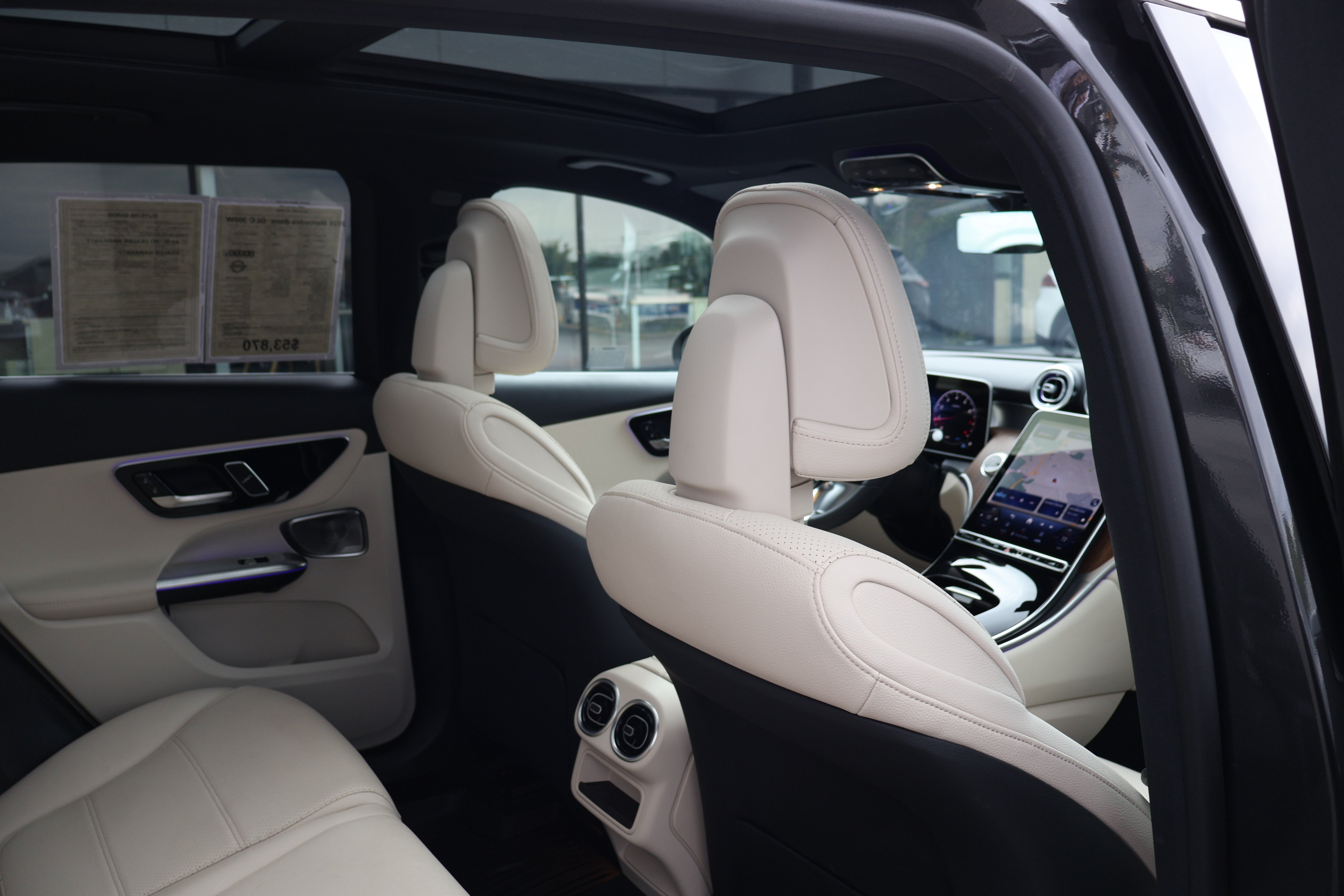 Used 2026 Mercedes-Benz GLC 300 image 25