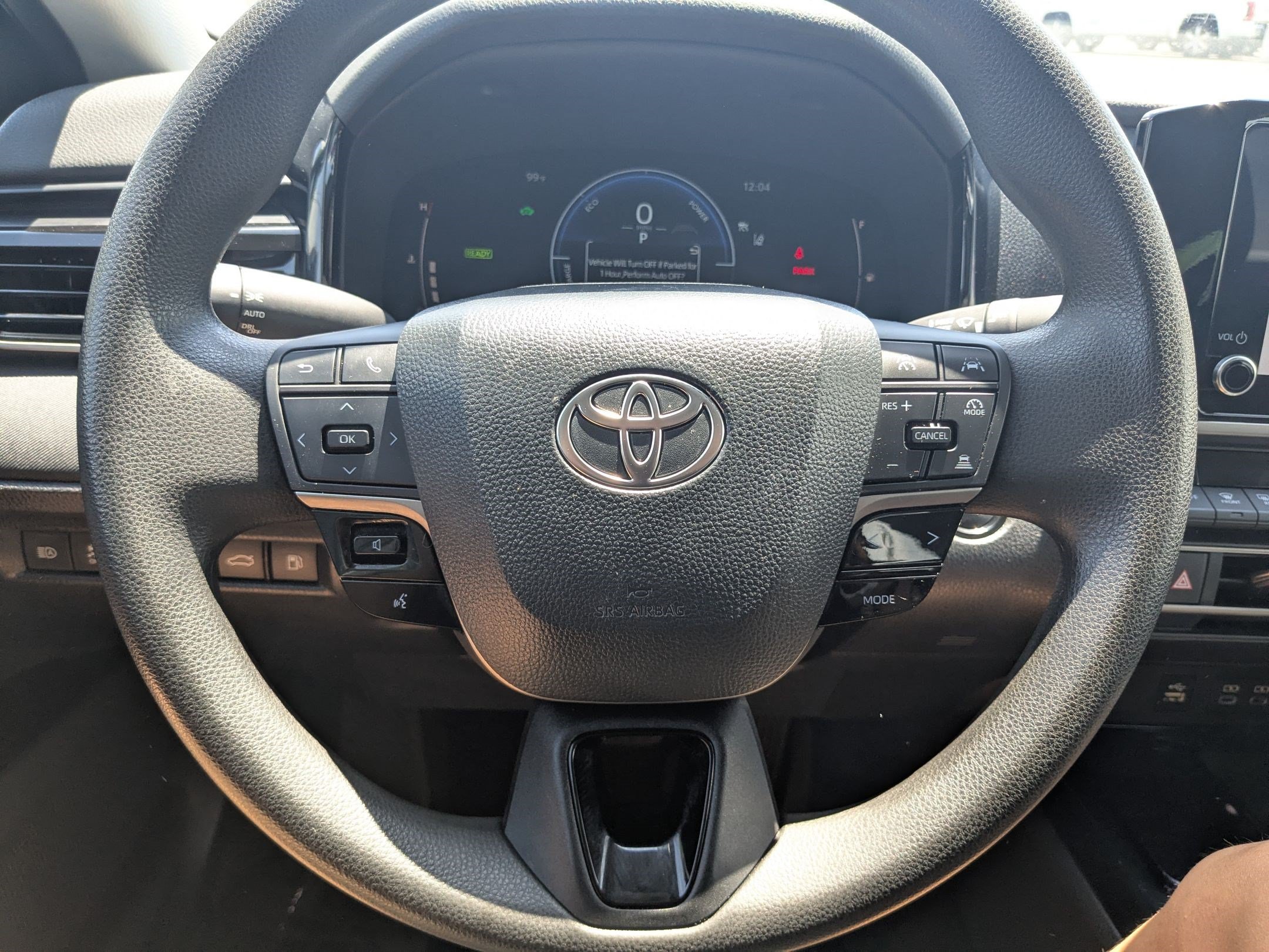 Used 2025 Toyota Camry LE FWD image 18