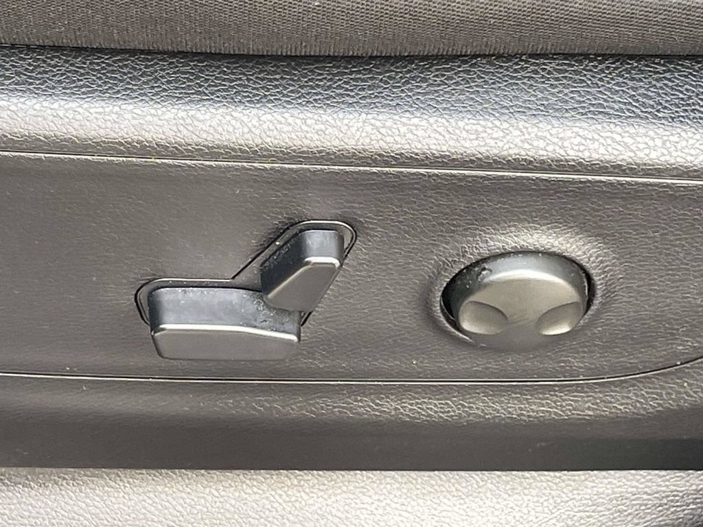 Used 2026 RAM 1500 Big Horn AWD/4WD image 14