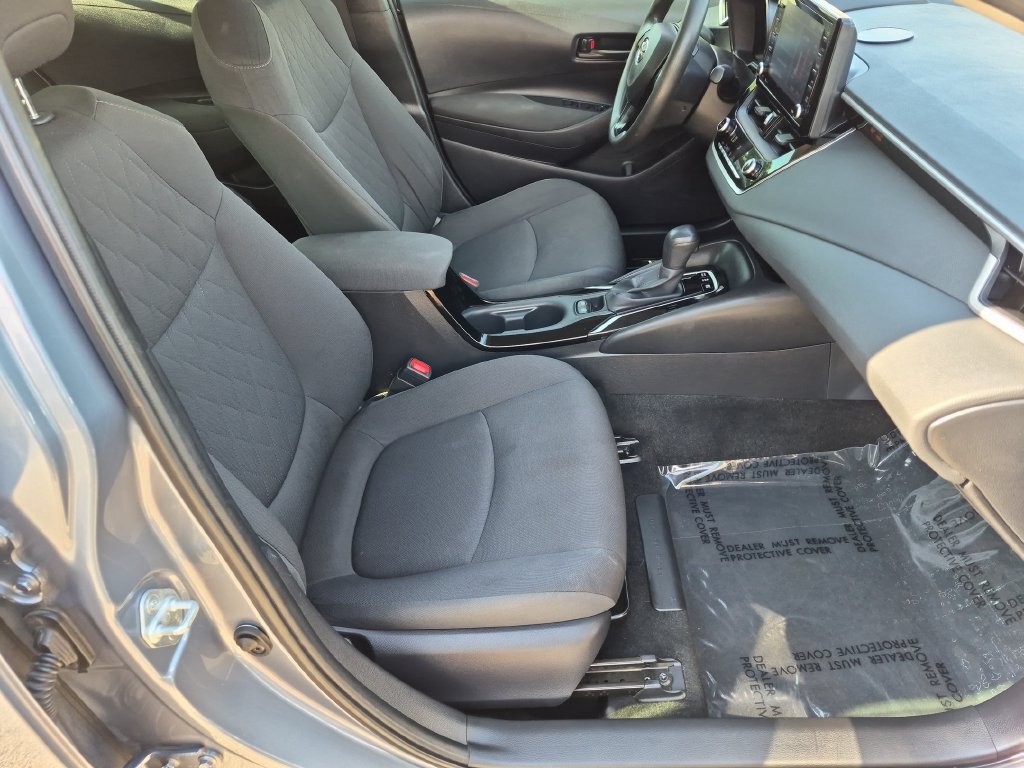 Used 2022 Toyota Corolla LE FWD image 36