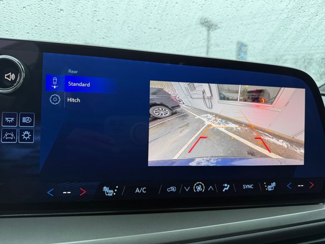 Certified 2025 Chevrolet Traverse LT image 20