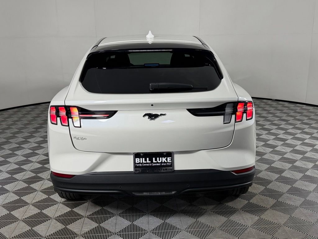 Used 2022 Ford Mustang Mach-E Select RWD image 9