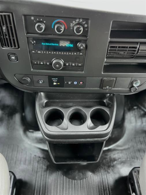 Used 2018 Chevrolet Express 2500 image 14
