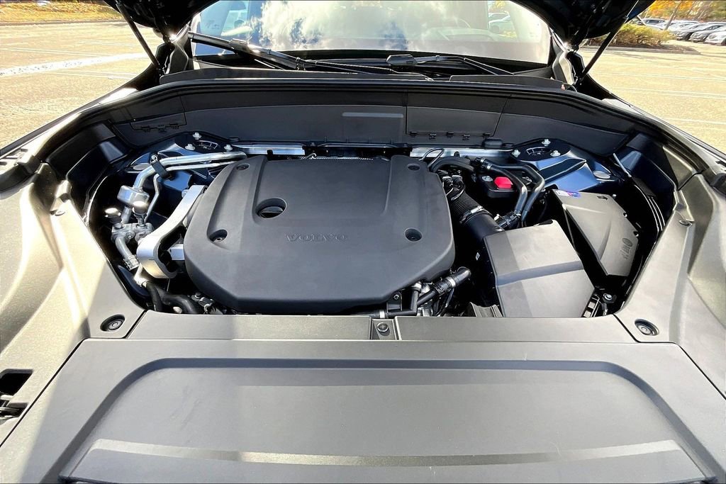 New 2026 Volvo XC90 B6 Ultra w/ Protection Package image 12