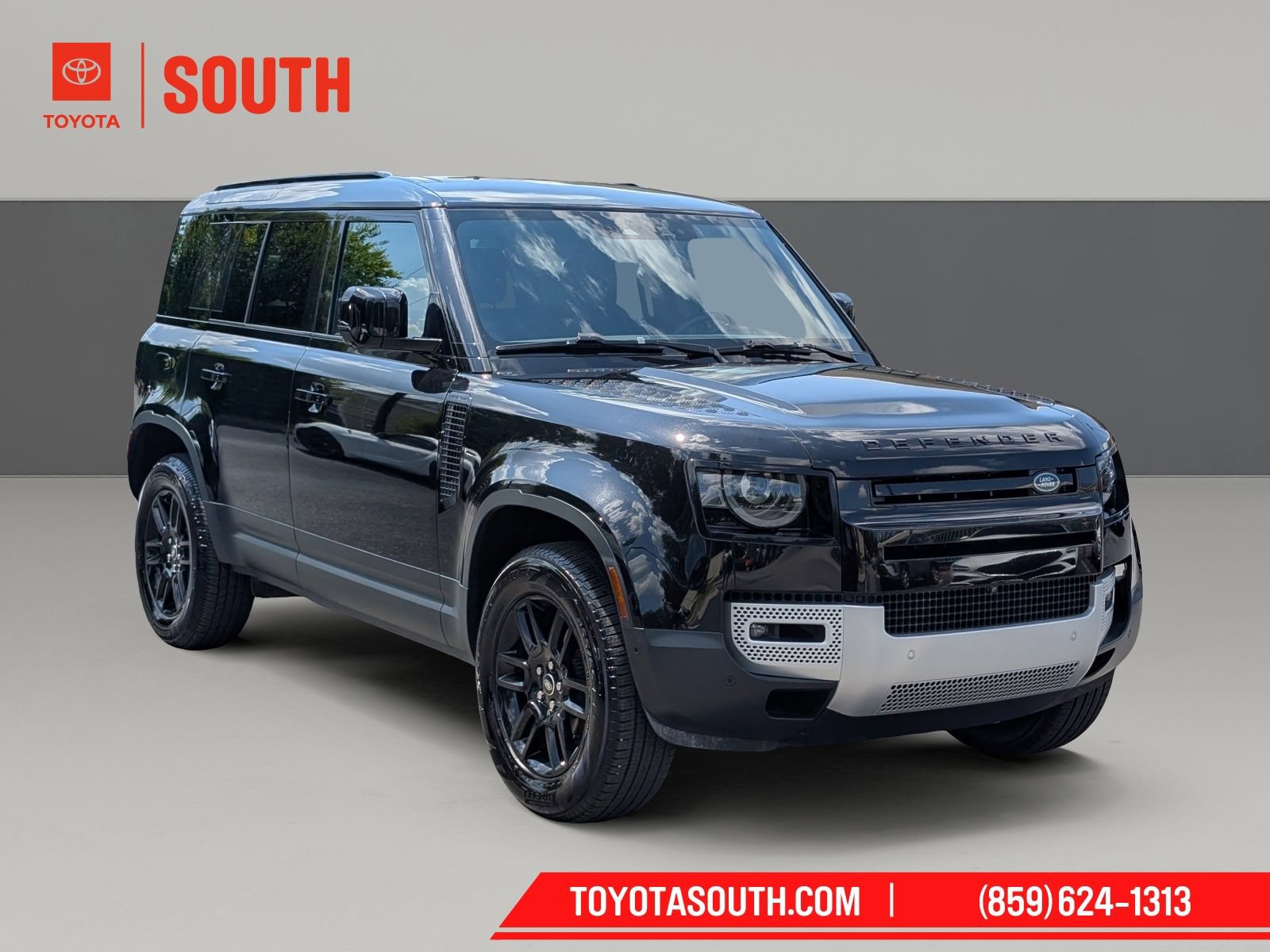 Used 2025 Land Rover Defender 110 S AWD/4WD video 1