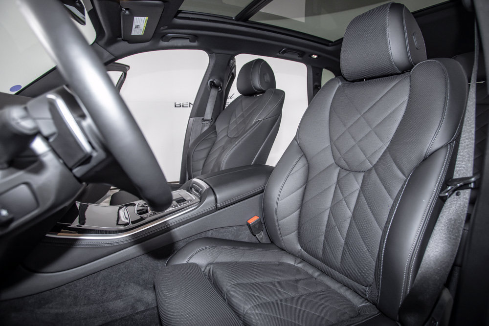 Used 2026 BMW X5 sDrive40i w/ M Sport Package RWD image 13