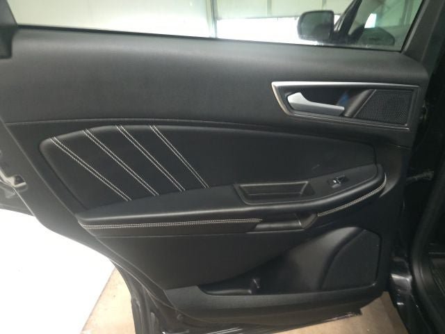 Used 2023 Ford Edge ST AWD/4WD image 14