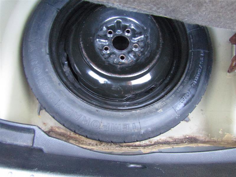 Used 2018 Toyota Corolla LE image 35